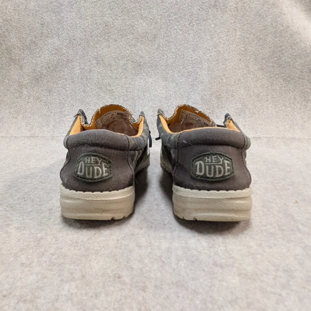 Hey Dude Wally Camdino Camouflage Dino Youth Shoes Size EU 36 (Y 4-5)